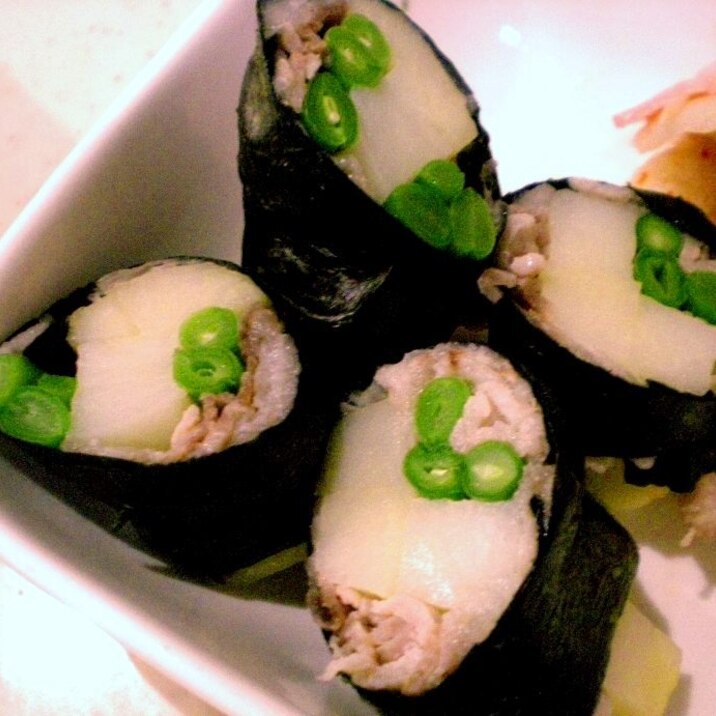お弁当のおかず 海苔巻きいも